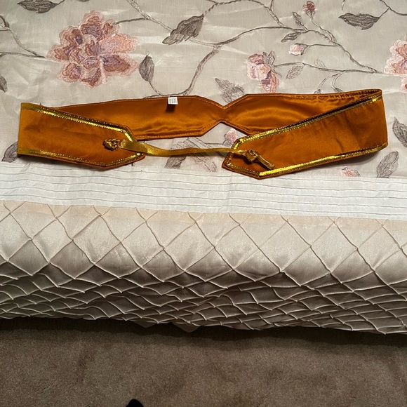 Disney’s Genie from Aladin costume Men’s size 2x - Picture 4 of 6